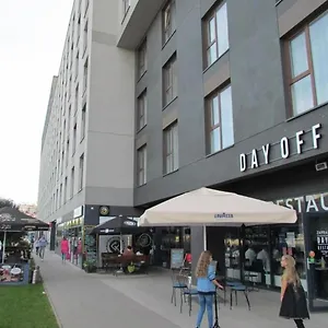W Warszawie Dedykowany Parking Podziemny W Cenie, Wifi, Ac, Blisko Centrum New In Finished To A High Specification Fitted Out To A High Standard On The 7th Floor, Wifi, Underground Parking Price Included Апартаменты